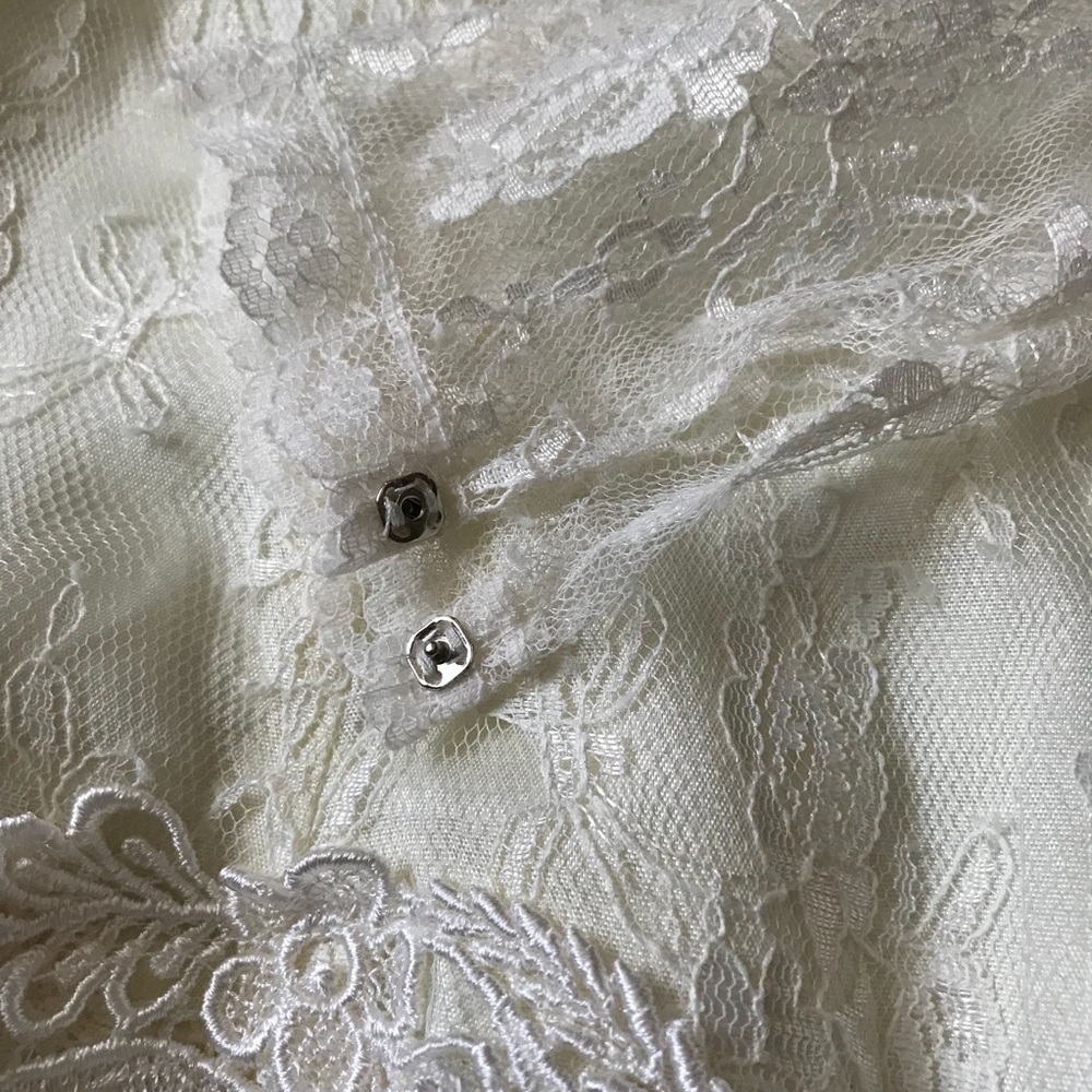 SOLD Vintage Wedding Dress - Picture 6 of 8